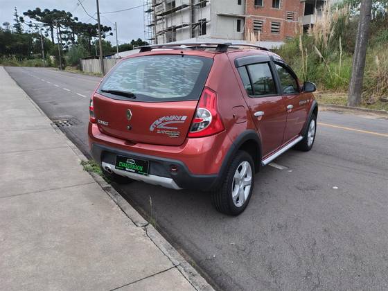RENAULT SANDERO 1.6 STEPWAY 16V FLEX 4P MANUAL RENAULT SANDERO 1.6 STEPWAY 16V FLEX 4P MANUAL